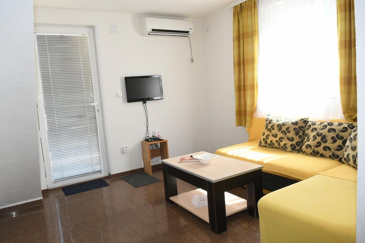 Sobe Alex Apartment Veliko Gradište Екстериор снимка