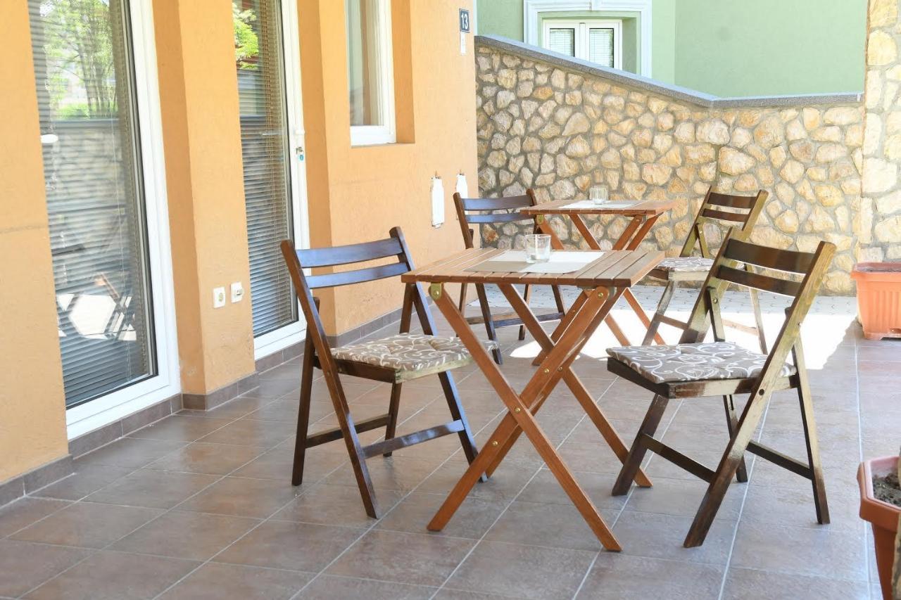 Sobe Alex Apartment Veliko Gradište Екстериор снимка